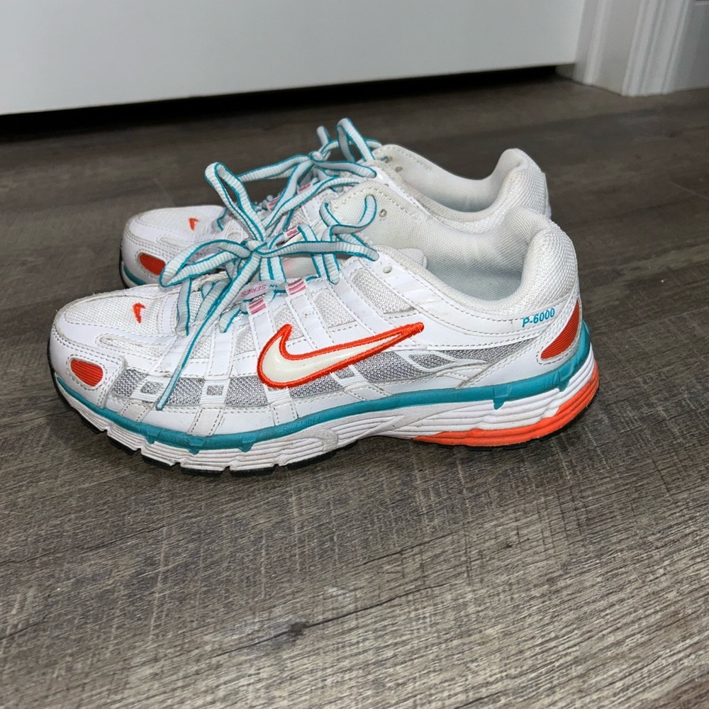 Women’s Nike Sneakers